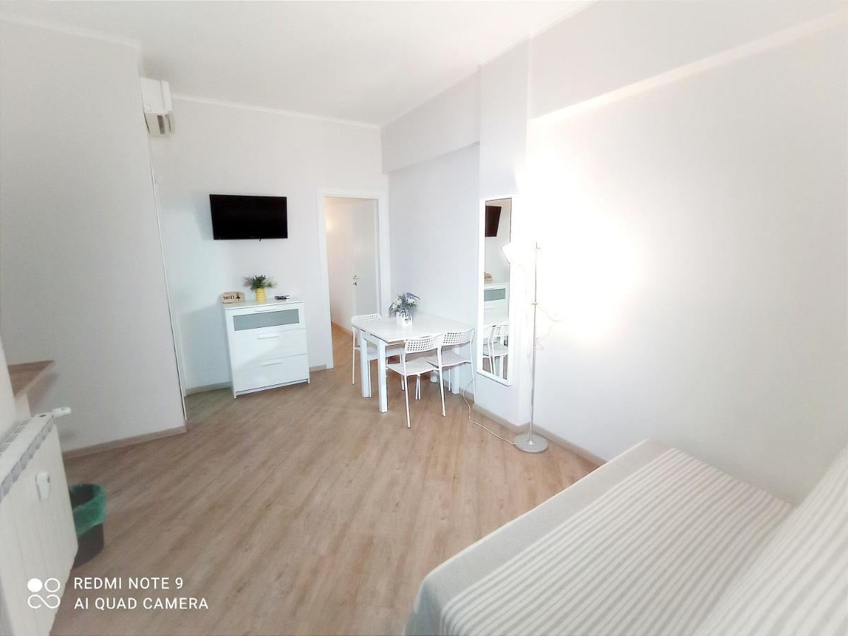 ローマ Domus Pio XI Bed & Breakfast エクステリア 写真